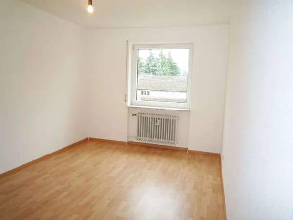 Immobilie in Seeheim-Jugenheim - Provisionfrei f. Käufer:
2-Zimmer-ETW im 1.OG (vermietet) mit TG-Stellplatz - Bild 4