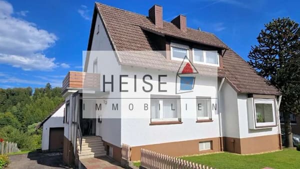 Immobilie in Lenne - Ein Zuhause mit Potenzial – freistehendes Wohnhaus mit Garten und Blick in den Solling - Bild 0
