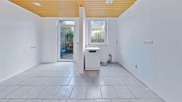 Immobilie in Hütschenhausen - Wohn- und Geschäftshaus oder Zweifamilienhaus mit Garten und Carport - Bild 4