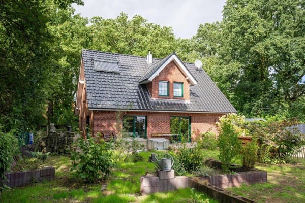 Immobilie in Westerkappeln - Gepflegtes Einfamilienhaus am Siedlungsrand - viel Privatsphäre für die Familie - Bild 1
