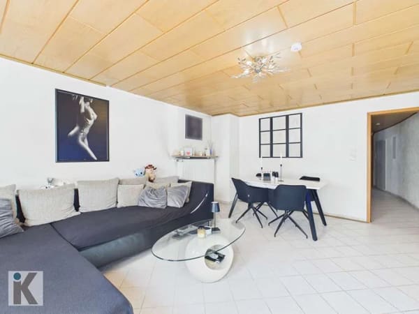 Immobilie in Lambsheim - Familienhaus mit Charakter, großem Innenhof, Pool und viel Potenzial - Bild 3
