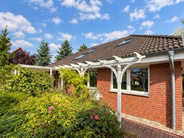 Immobilie in Möser - Ankommen, wohlfühlen, zuhause sein – Ihr frisch saniertes Zuhause zwischen Elbe und City - Bild 0