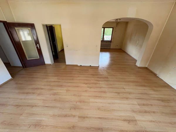 Immobilie in Düren - Ideal für Handwerker und Sanierer - 2 Wohneinheiten, 224 m² WFL in bester Lage von Gürzenich - Bild 1