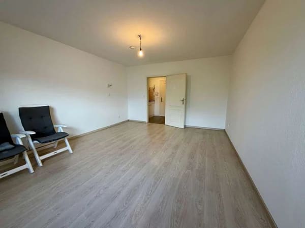 Immobilie in Eschborn - Top-gepflegte 1-Zimmer-Wohnung – ideal für Singles oder Kapitalanlage - Bild 2