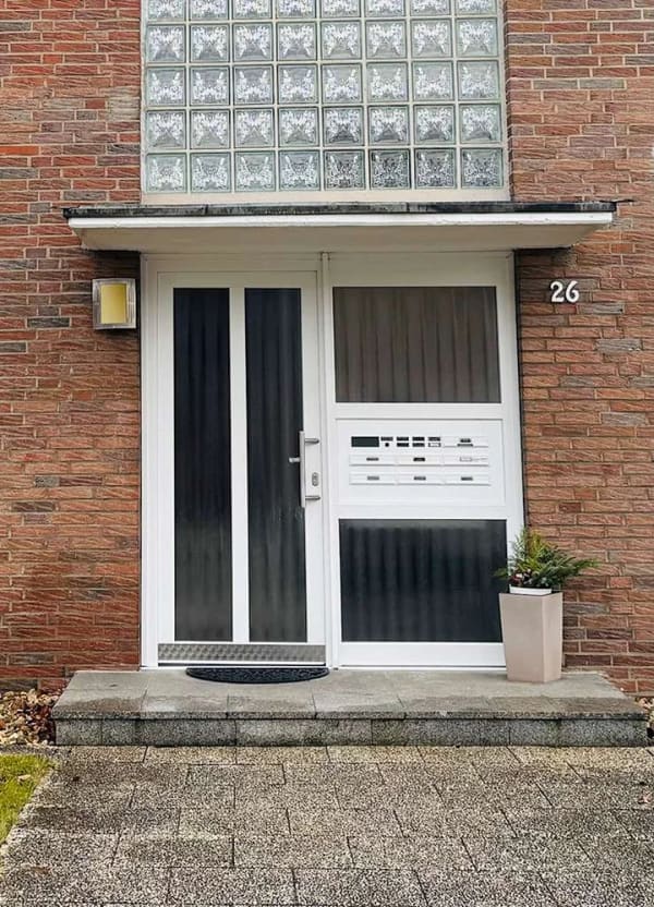 Immobilie in Kerpen - TOP gepflegtes Mehrfamilienhaus mit 7 Wohneinheiten! BETONGOLD in Kerpen Blatzheim - Bild 2