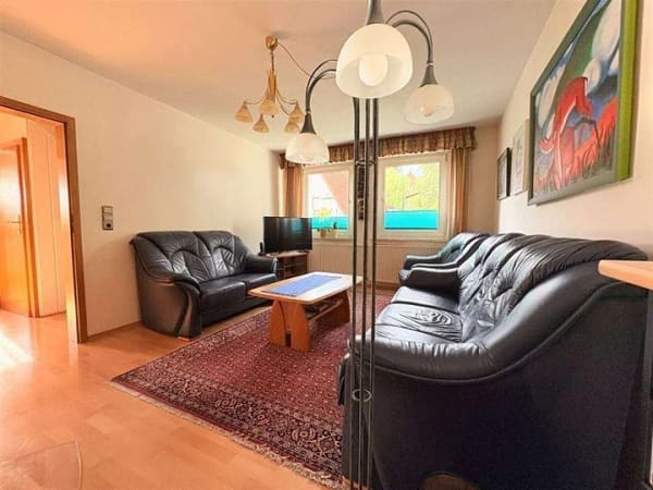 Immobilie in Bad Salzdetfurth - Wohnen im Grünen - Doppelhaushälfte mit Waldblick - Bild 2