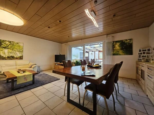 Immobilie in Essingen - Zweifamilienhaus mit Garten in ruhiger Lage von Essingen - Bild 4