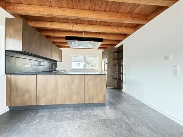 Immobilie in Wannweil - Zweifamilienhaus mit Potenzial in guter Wohnlage  - Bild 2