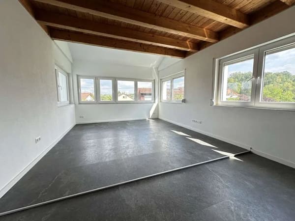 Immobilie in Wannweil - Zweifamilienhaus mit Potenzial in guter Wohnlage  - Bild 3