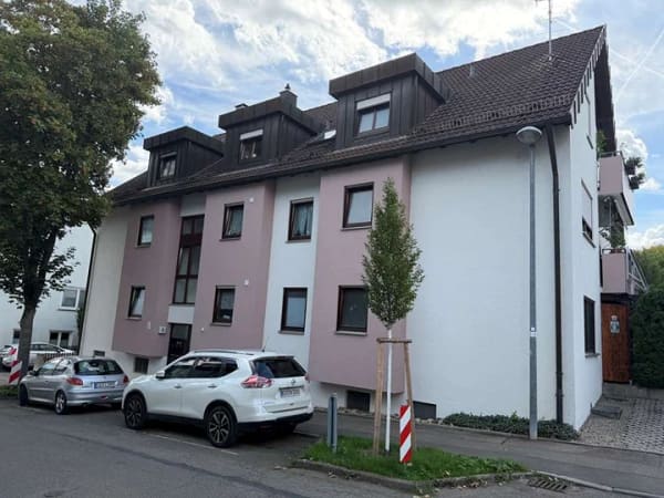 Immobilie in Neuhausen auf den Fildern - Gepflegte 2,5-Zimmer-Wohnung mit Terrasse & Gartenanteil in ruhiger gesuchter Wohnlage von Neuhausen - Bild 1