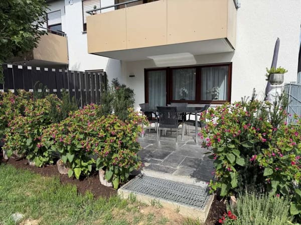 Immobilie in Neuhausen auf den Fildern - Gepflegte 2,5-Zimmer-Wohnung mit Terrasse & Gartenanteil in ruhiger gesuchter Wohnlage von Neuhausen - Bild 3