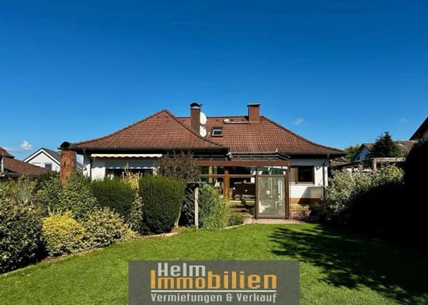 Immobilie in Groß-Umstadt - Großzügiges Einfamilienhaus mit Wintergarten, Kaminzimmer und Garten in ruhiger Lage - Bild 0