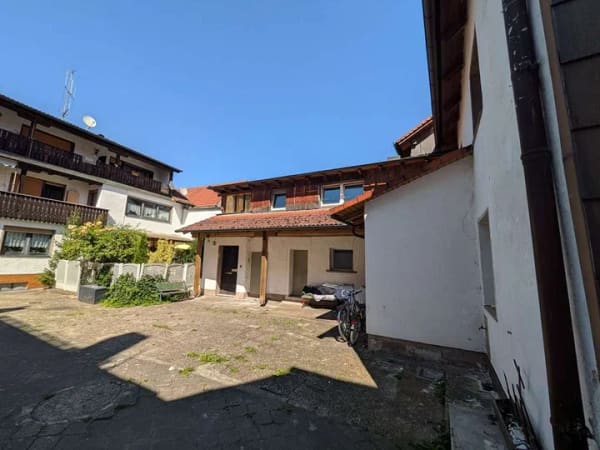 Immobilie in Schnaittenbach - Mehrfamilienhaus im Kern von Schnaittenbach mit Erweiterungs-Potential - Bild 3
