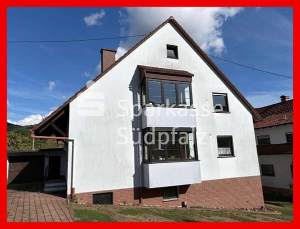 Immobilie in Dernbach (Westerwald) - Zweifamilienhaus in bester Lage inkl. bereits vermieteter Wohnung - Bild 0