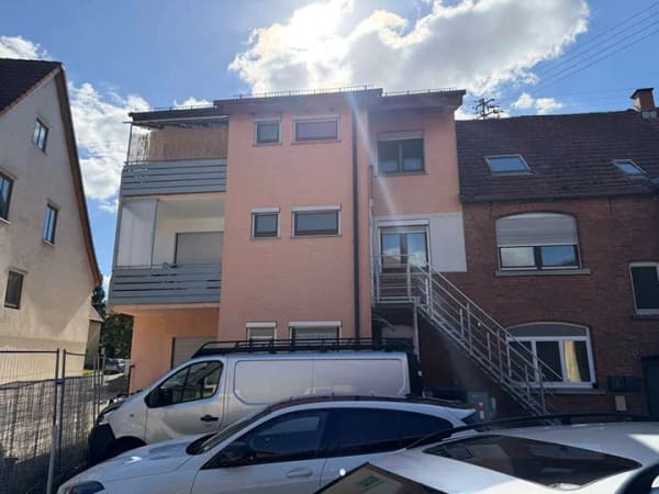 Immobilie in Mögglingen - Hochwertig modernisiertes Dreifamilienwohnhaus mit eigenen PKW-Stellplätzen im Herzen von Mögglingen - Bild 4