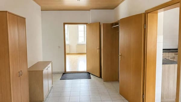 Immobilie in Raguhn-Jeßnitz - Kapitalanlage in Raguhn – drei vermietete Wohnungen mit Außenflächen - Bild 0