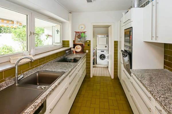 Immobilie in Isernhagen - Isernhagen - Altwarmbüchen: Charmantes Einfamilienhaus mit Garten und Garage! - Bild 2