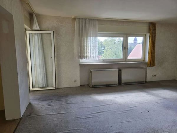 Immobilie in Heppenheim - Großzügige 4,5-Zimmer-Dachgeschosswohnung mit viel Potenzial und Garage - Bild 3