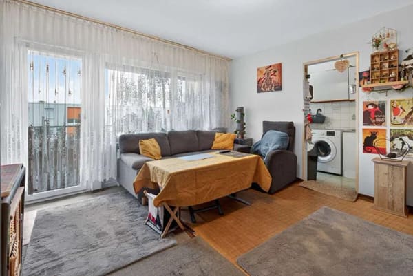 Immobilie in Karlsruhe - Clever investieren in Karlsruhe – vermietete 1-Zimmer-Wohnung mit Balkon & Stellplatz - Bild 1