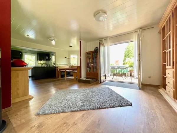 Immobilie in Wallertheim - VERKAUFT - Freistehend und modernisiert in idyllischer Lage mit traumhaftem Garten - Spaziergang vor der Tür - Bild 3