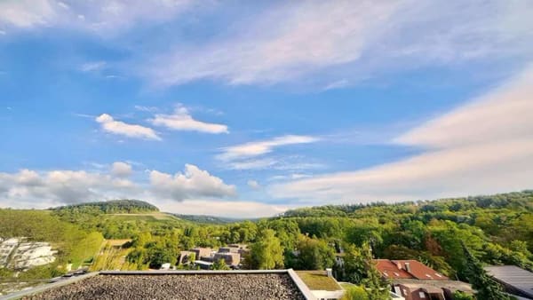 Immobilie in Winnenden - * Terrassen-Haus in Aussichtslage mit 236m² Gesamtfläche auf einer Ebene! - Bild 0