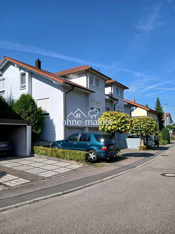 Immobilie in Talheim - Im grünen und unverbaubaren Lage, mit gehobener Innenausstattung mit Balkon und EBK in Talheim - Bild 2