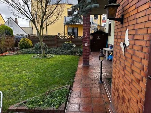 Immobilie in Rottendorf - Solides 2-Fam. - Haus, Kapitalanlage und/oder , Eigennutzung, Mehrgenerationenhaus, Büro. NEU AD-ON - Bild 0