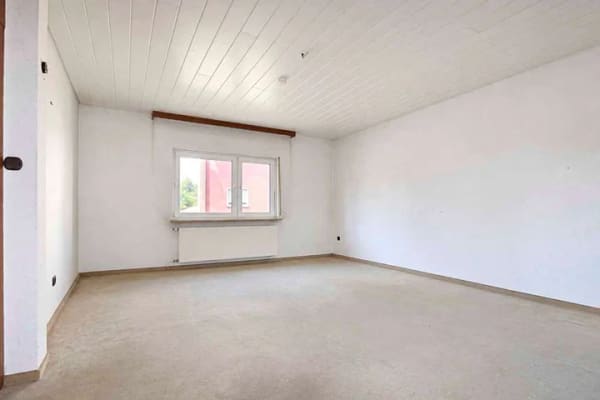 Immobilie in Karben - Ein Haus voller Möglichkeiten- viel Platz für Ihre Wohnträume in Karben  - Bild 1