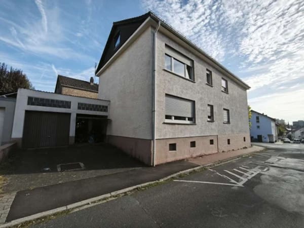 Immobilie in Steinbach - 2-Familienhaus - komplett leer - Bild 1