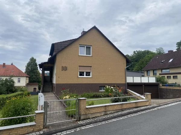 Immobilie in Friedland - Großes Zweifamilienhaus mit zus. Einliegerwohnung - Bild 2