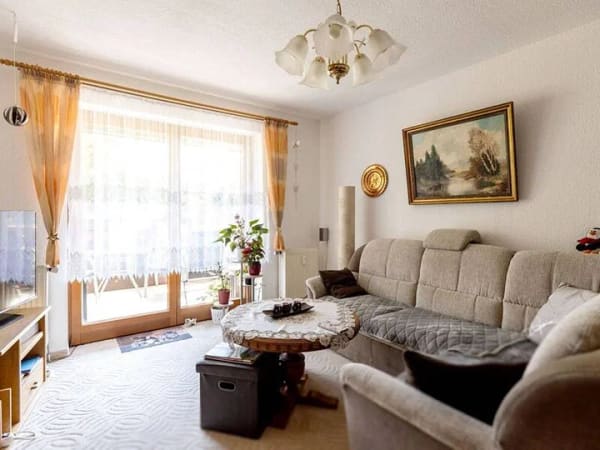 Immobilie in Geratal - Attraktive Rendite und langjährig vermietet - 3-Zimmer-Eigentumswohnung mit Balkon & Stellplatz - Bild 0