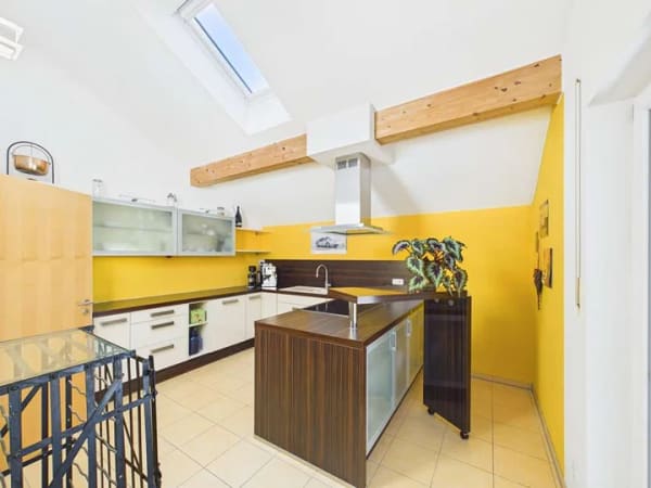 Immobilie in Altenmarkt an der Alz - Außergewöhnliche Dachgeschoss-/Penthouse-Wohnung mit großer Dachterrasse und Alpenblick - Bild 4