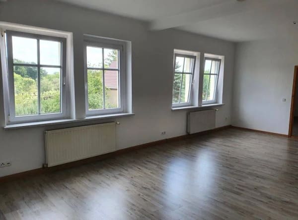 Immobilie in Bad Schmiedeberg - Dreifamilienhaus als solide Kapitalanlage mit laufenden Mieteinnahmen - Bild 0