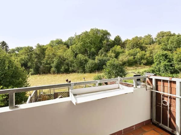 Immobilie in Weissach - Reihenmittelhaus | 5 Zimmer | 2 Balkone & 1 Terrasse | Unverbaubarer Blick ins Naturschutzgebiet - Bild 2