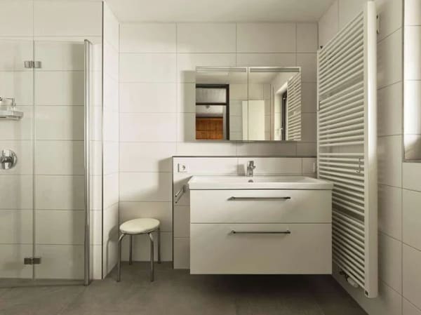 Immobilie in Weissach - Reihenmittelhaus | 5 Zimmer | 2 Balkone & 1 Terrasse | Unverbaubarer Blick ins Naturschutzgebiet - Bild 3