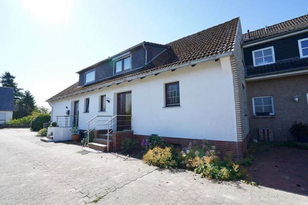 Immobilie in Tarmstedt - Reihenmittelhaus mit Potenzial für individuelle Wohnträume - Bild 1