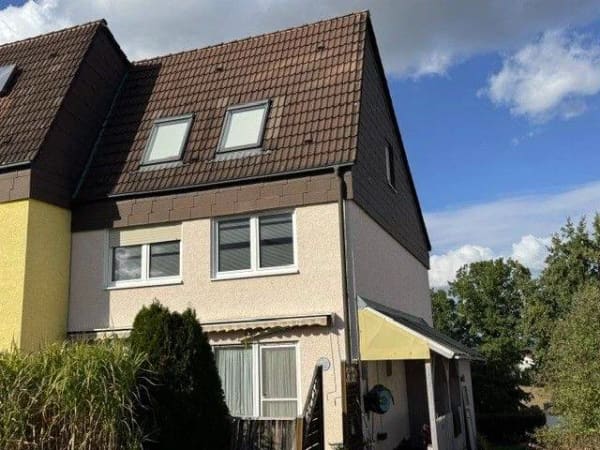Immobilie in Bischberg - Bischberg: Attraktive Doppelhaushälfte in ruhiger Wohnlage - Bild 0