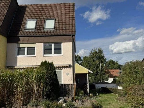 Immobilie in Bischberg - Bischberg: Attraktive Doppelhaushälfte in ruhiger Wohnlage - Bild 1