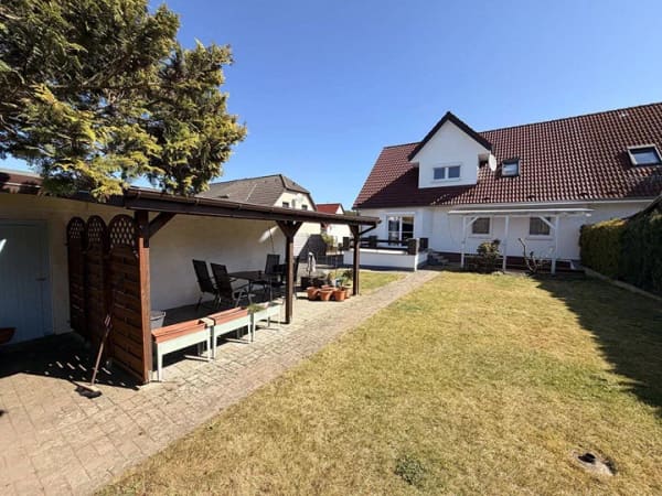 Immobilie in Ückeritz - Großzügiges Familienhaus mit Fewo im DG & schöner ruhiger Lage - Bild 0