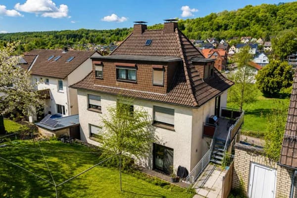 Immobilie in Altenbeken - Zweifamilienhaus im Herzen Altenbekens 874 m² Grundstück – provisionsfrei von privat - Bild 2