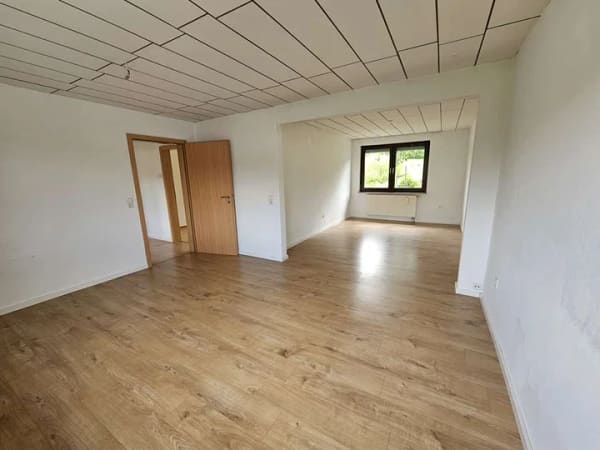 Immobilie in Altenbeken - Zweifamilienhaus im Herzen Altenbekens 874 m² Grundstück – provisionsfrei von privat - Bild 4