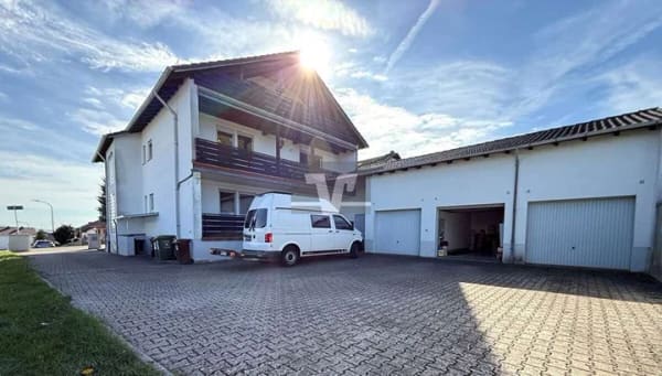 Immobilie in Eisenberg (Pfalz) - Vielseitiges Mehrfamilienhaus mit Praxisfläche und Entwicklungspotenzial in Kerzenheim - Bild 3