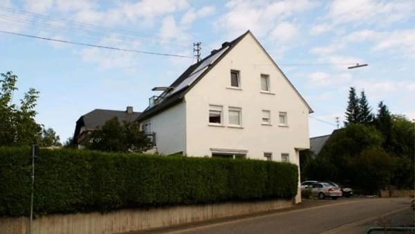 Immobilie in Linden - freistehendes Einfamilienhaus auf 2½ Etagen,  viel Platz - Bild 0