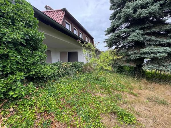 Immobilie in Spraitbach - Großzügiges Zweifamilienhaus mit viel Platz auf traumhaftem Grundstück in Spraitbach! - Bild 2