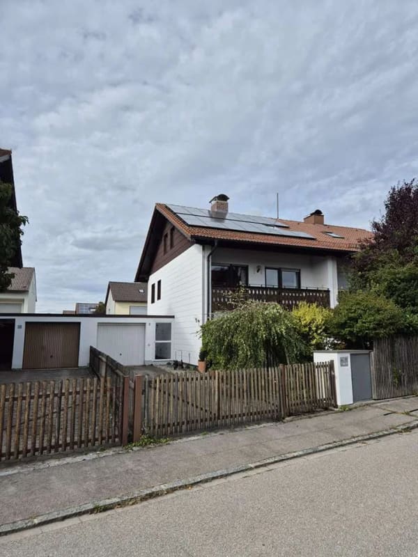 Immobilie in Höhenkirchen-Siegertsbrunn - Doppelhaushälfte provisionsfrei 160 m² Wohnfläche in Höhenkirchen-Siegertsbrunn - Bild 0