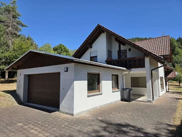 Immobilie in Steinbach-Hallenberg - Erst fürs Wochenende. Dann für immer. - Bild 0