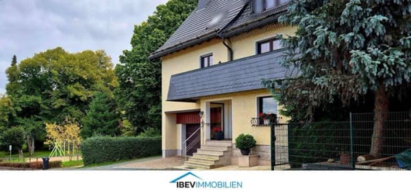 Immobilie in Auerbach/Vogtland - Machen Sie die gemütliche Wohnung zu Ihrem neuen Heim - Bild 1