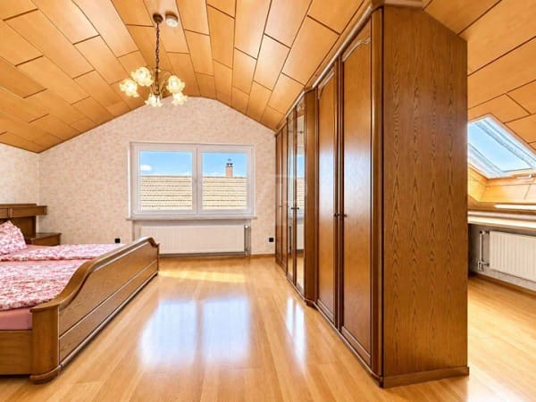 Immobilie in Kriftel - Einfamilienhaus oder Mehrgenerationenwohnen auf tollem Grundstück - Bild 4