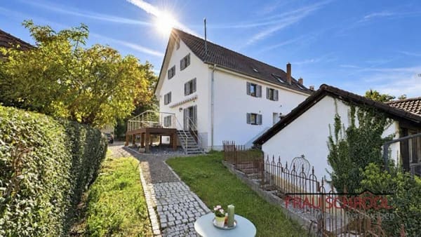 Immobilie in Tengen - Ein Traumbauernhaus,  das Geschichte neu erzählt  Erstbezug nach hochwertigem Ausbau Tengen-OT - Bild 0