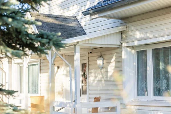 Immobilie in Schwerin - Viel Platz für neue Ideen - Einfamilienhaus auf großzügigem Grundstück in Friedrichsthal - Bild 1